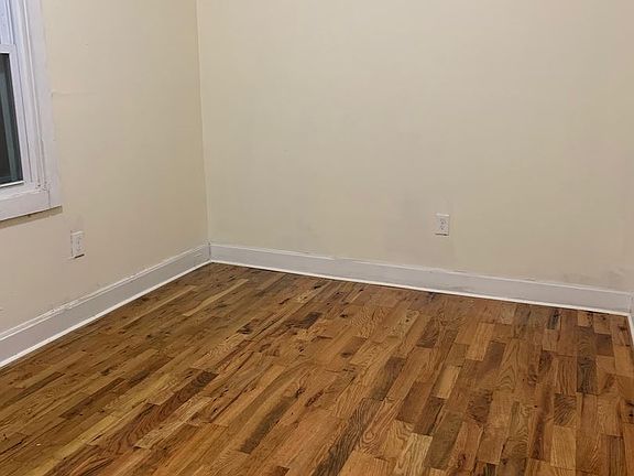 5th image of 225 S 10th St #1