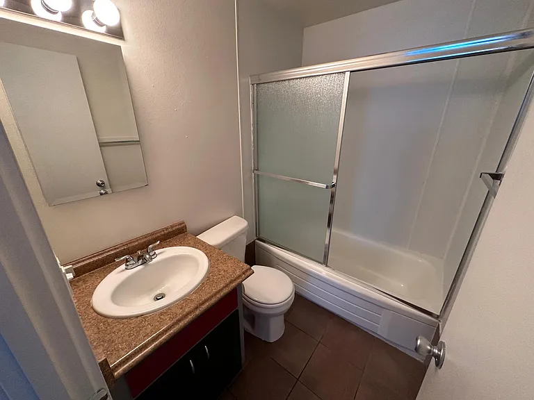 202 E 15th Ave #6 — Photo 9