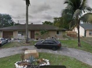 2221 52nd Ln SW, Naples, FL 34116