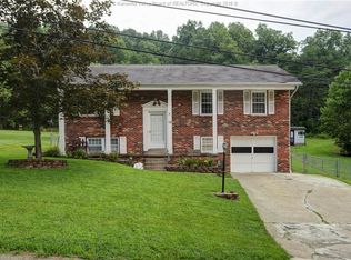 68 Oakmont Dr, Poca, WV