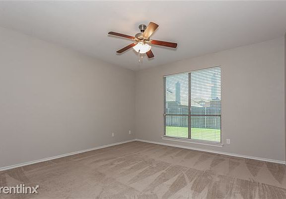 03-DiningRoom