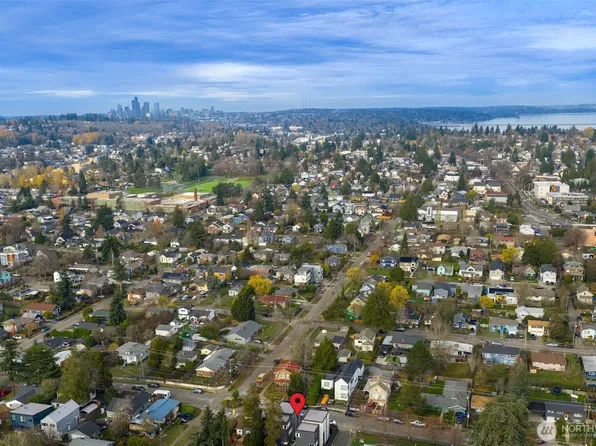 4405 S Holly Street, Seattle, WA 98118