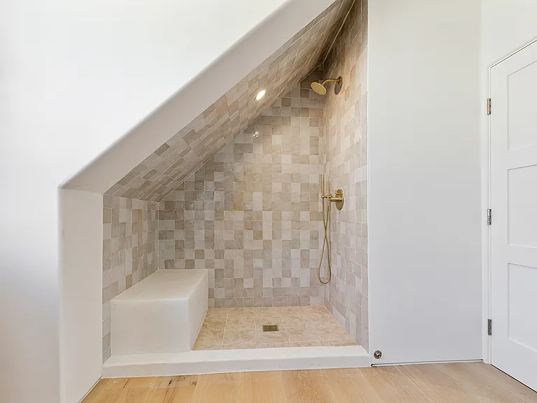 Selfridge Dr — Photo 10