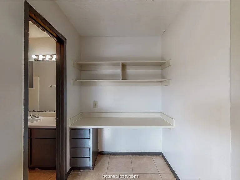 725 Peppertree Dr #22 — Photo 32