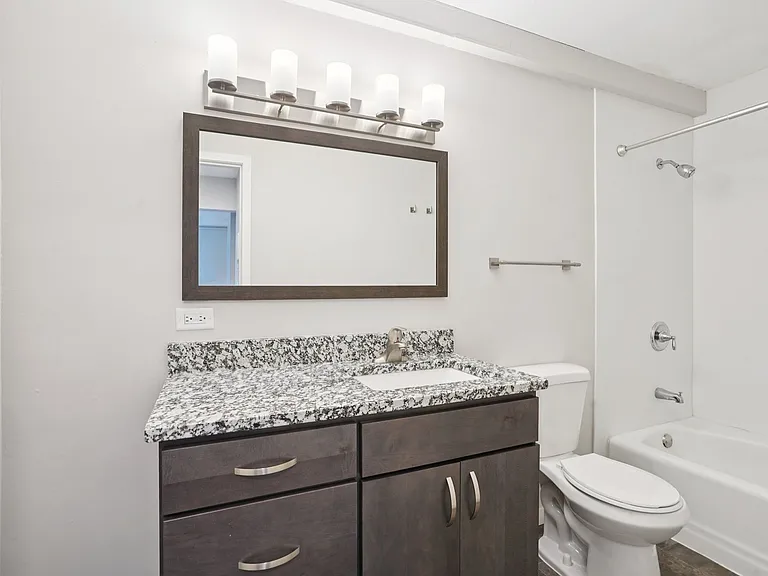 Lydia Rose Apartments — Photo 7