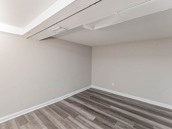 3rd image of 218 Orange St
