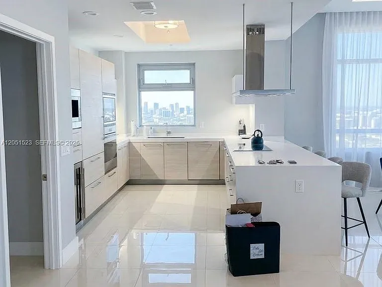 17301 Biscayne Blvd #Penthouse L-2 — Photo 7