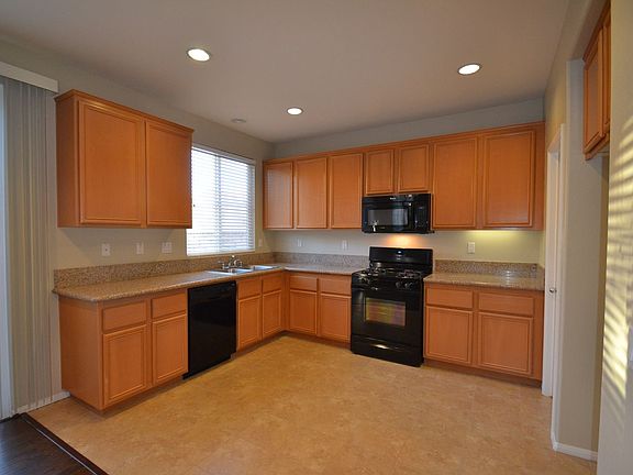 5th image of 37707 Mangrove Dr
