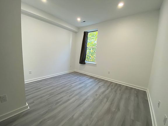 5th image of 620 N Shedwick St #3