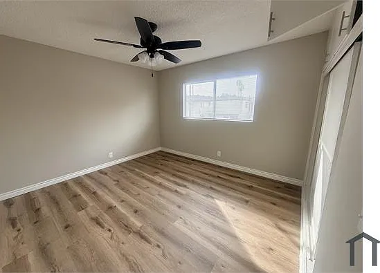8318 S Western Ave — Photo 6