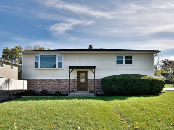 10963 Ursula Dr, Willow Springs, IL 60480