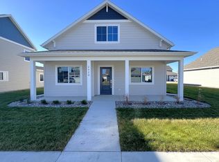 2426 Oak Branch Ave, Brookings, SD 57006