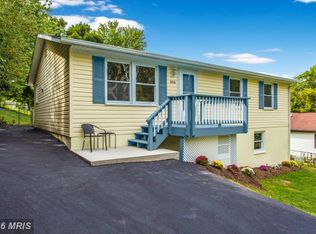 506 E H St, Brunswick, MD 21716