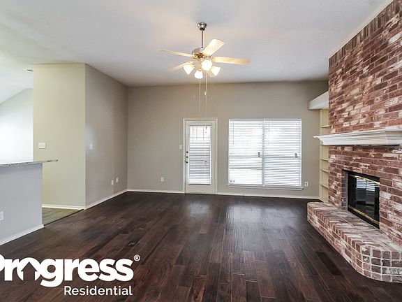 5th image of 924 Winterbury Ct