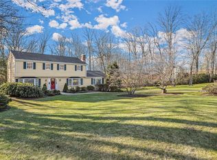 15 Copper Kettle Rd, Trumbull, CT 06611