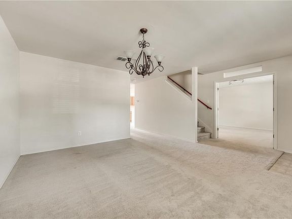 3rd image of 1309 Shelborn Dr