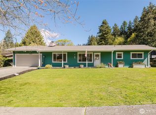 3018 Rozewood Dr, Bremerton, WA 98310