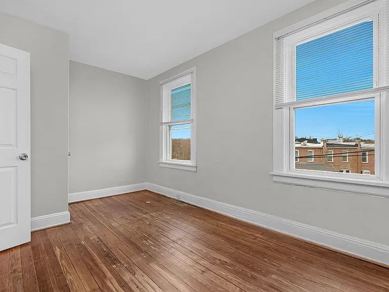 3203 Elmley Ave — Photo 12