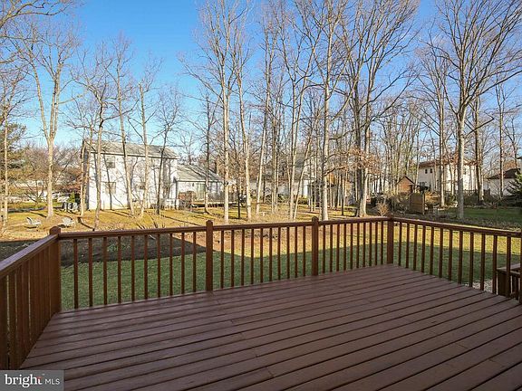 5th image of 144 Bell Haven Cir