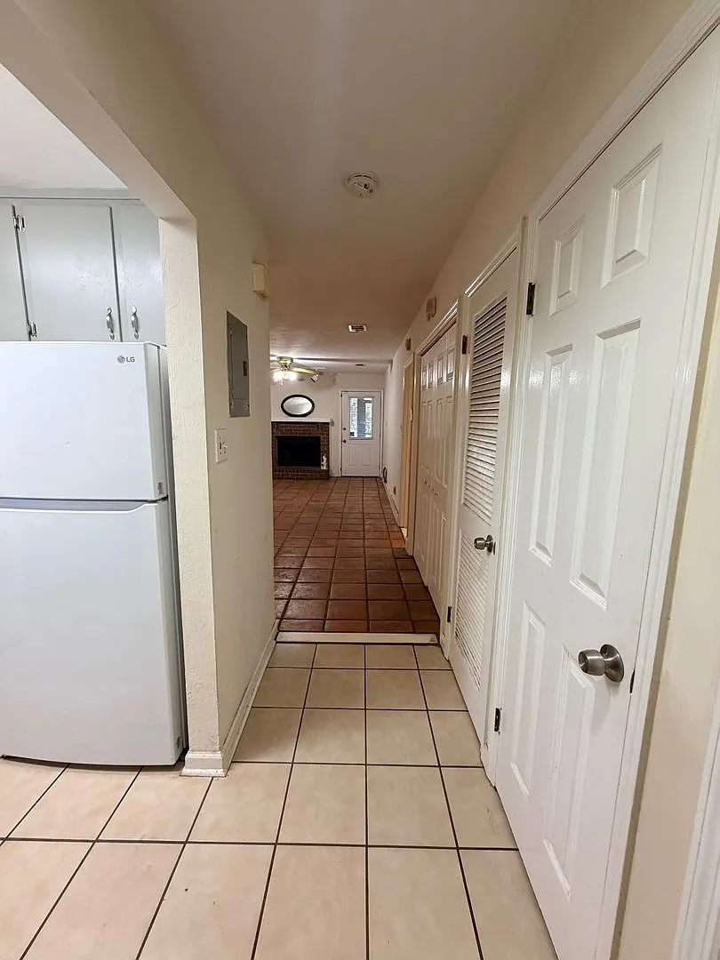 Pool + Pet Friendly + Close to FSU & TSC! — Photo 1