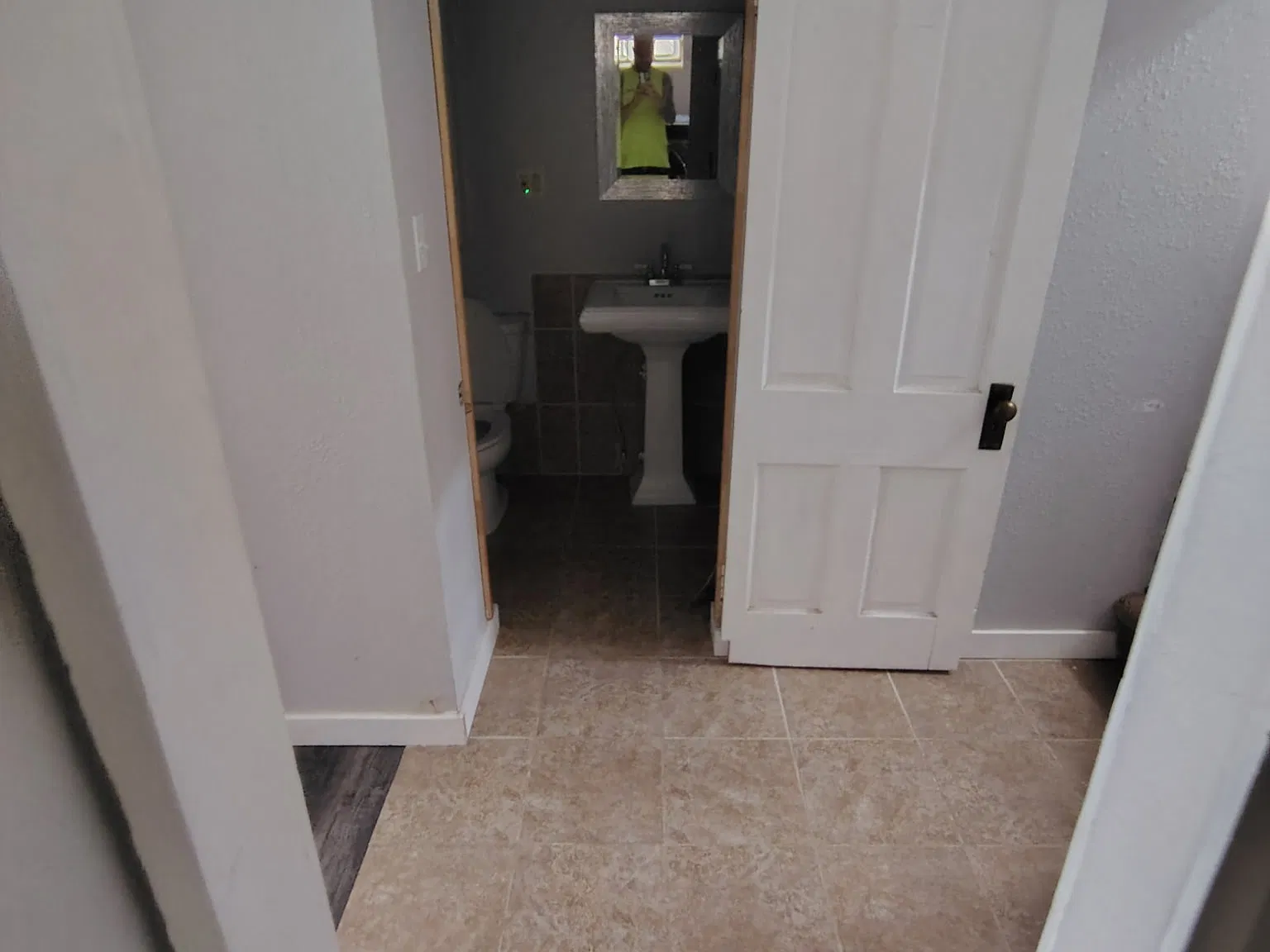 2 bed, 1.5 bath, 1084 sqft, $1,750 — Photo 4