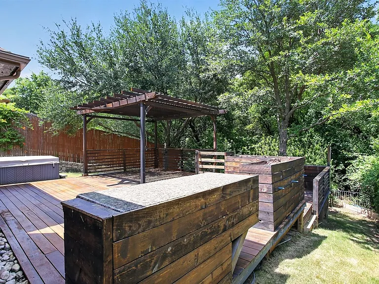 6523 Prairie Flower Trl — Photo 41