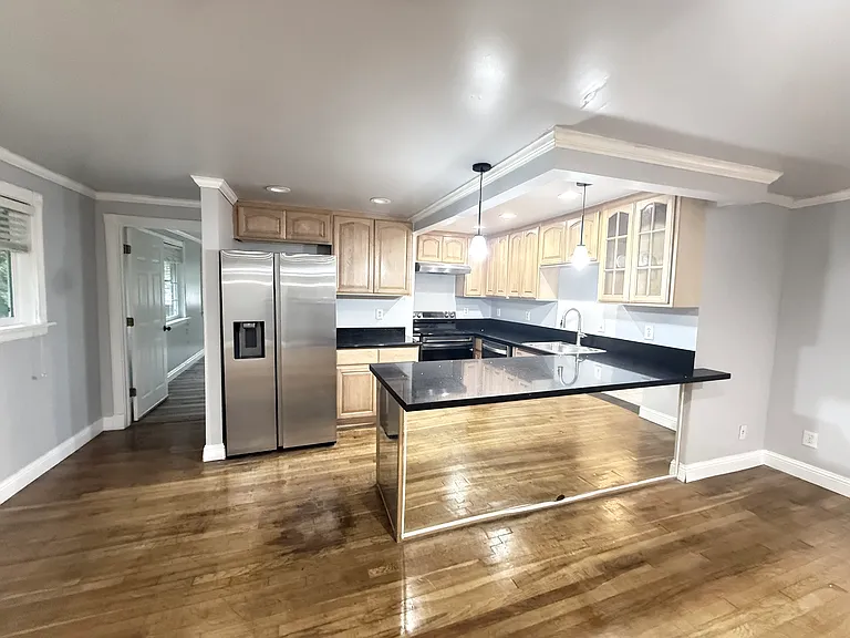 1111 148th Ave NE — Photo 10