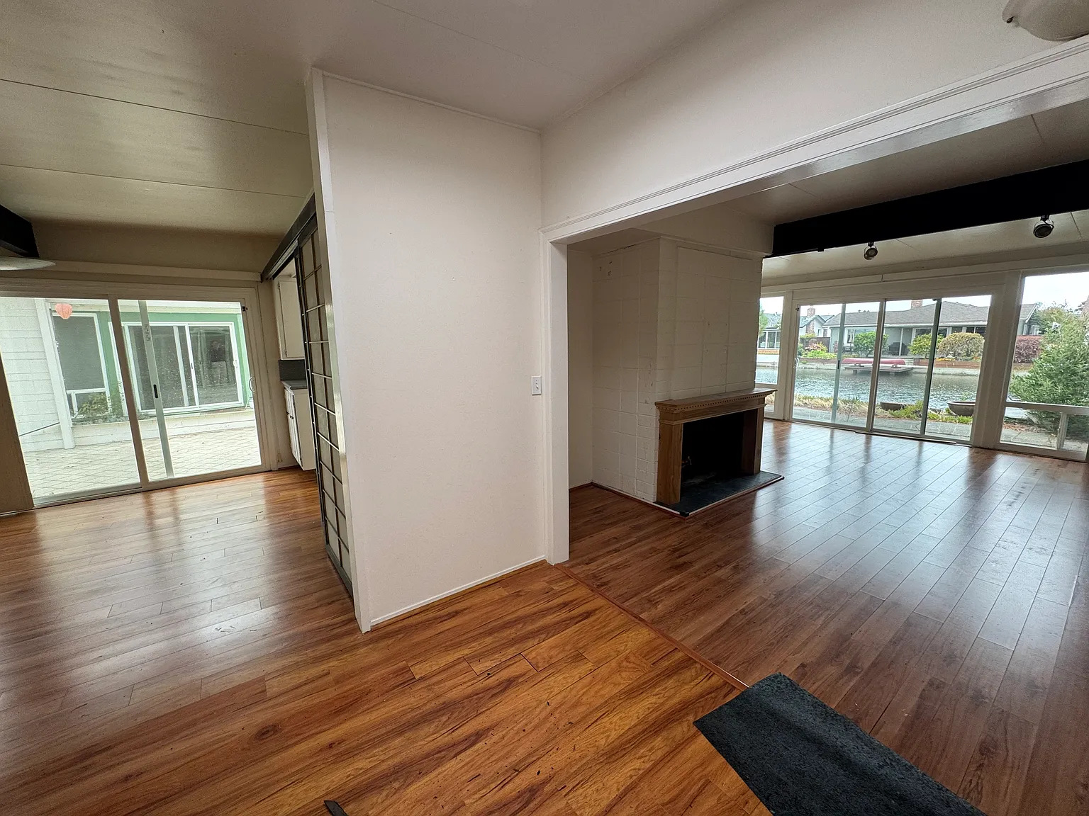 3 bed, 1628 sqft, $4,895 — Photo 4