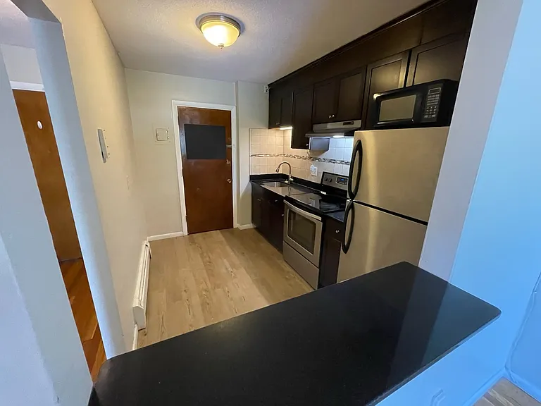 252 Spring St #20 — Photo 4