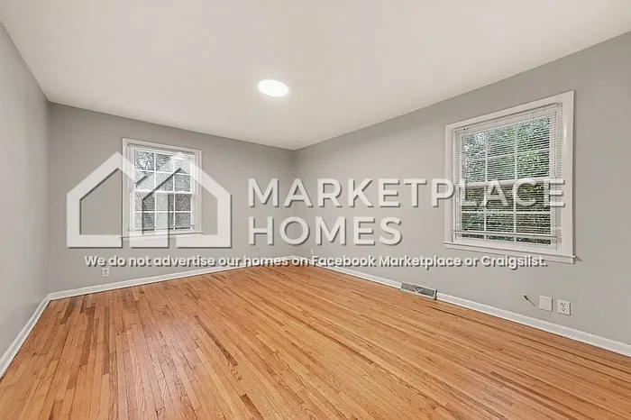 427 Whispering Pines Dr — Photo 15