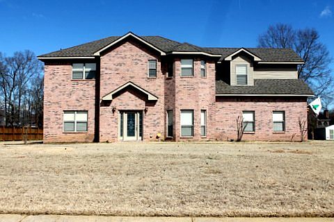 1st image of 406 Pin Oak Ct