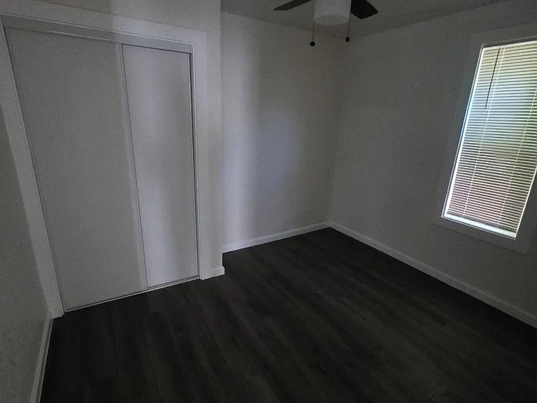 527 Maine St — Photo 7