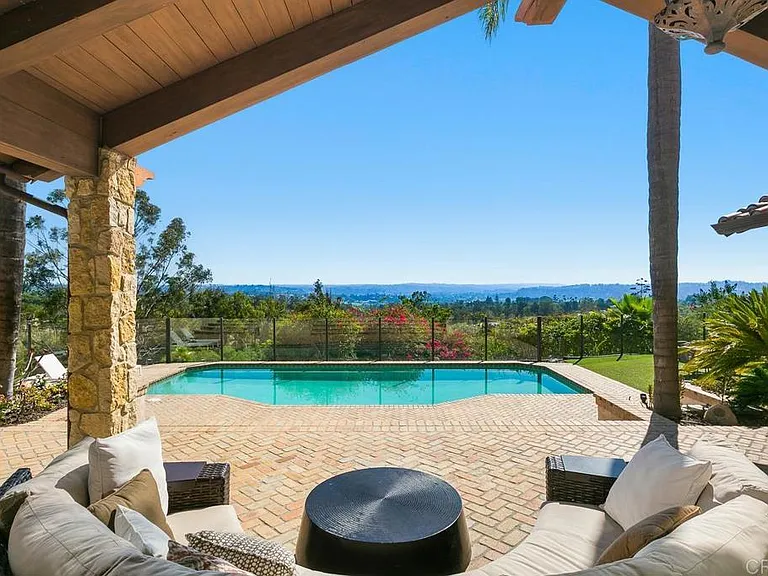 17140 El Mirador — Photo 4