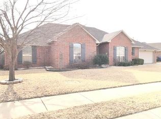 1776 Birchfield Rd, Edmond, OK 73012