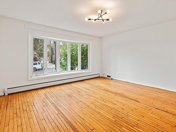 2nd image of 430 Bramhall Ave Floor 1