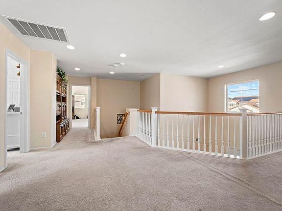 4th image of 1120 Cambridge Ct