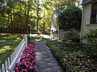 471 Horse Pond Rd, Madison, CT 06443