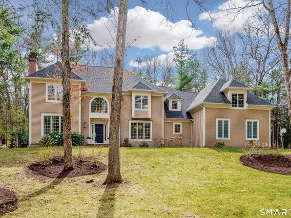 17 Stillwood Chase, Simsbury, CT 06089