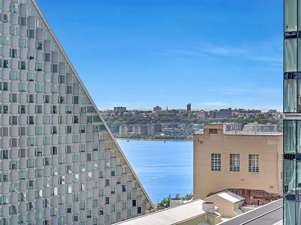 10 W End Ave APT 20C, New York, NY 10023