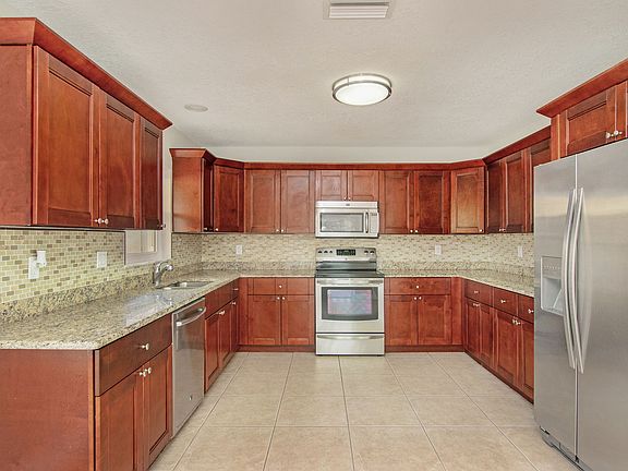 2nd image of 11932 Sugar Tree Dr
