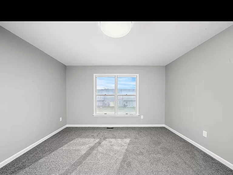 6083 Pennsylvania Dr — Photo 12