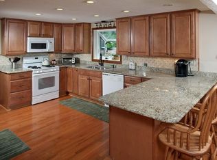 25 Stagecoach Rd, Duxbury, MA 02332