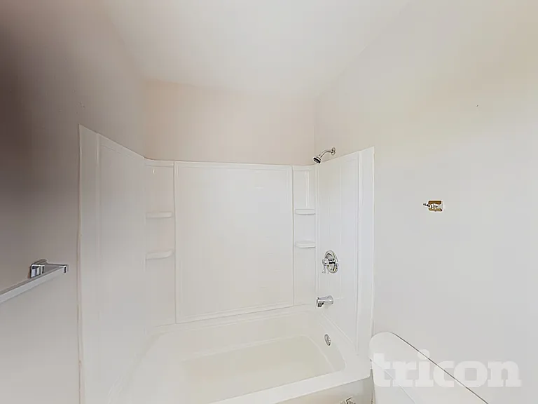 667 W Ivanhoe St — Photo 20