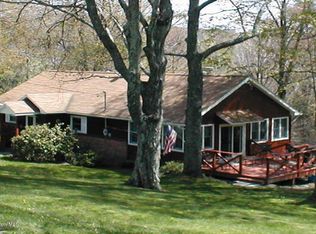 261 Maple Ln, Thompson, PA 18465