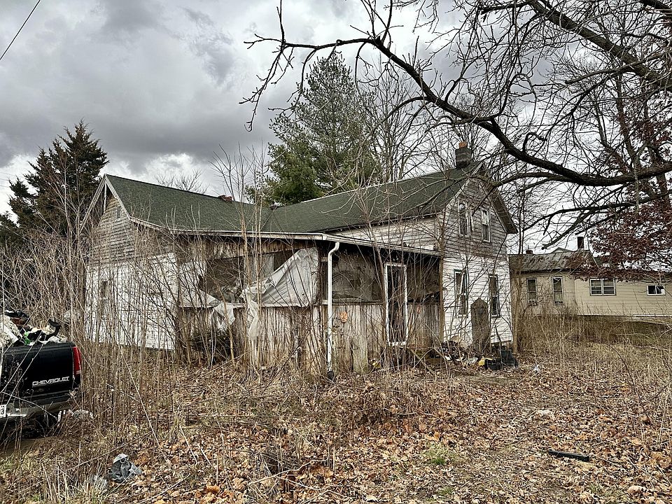 2nd image of 4399 W County Road 700 S