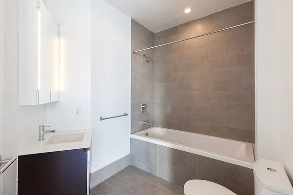 Rented by MNS | media 12