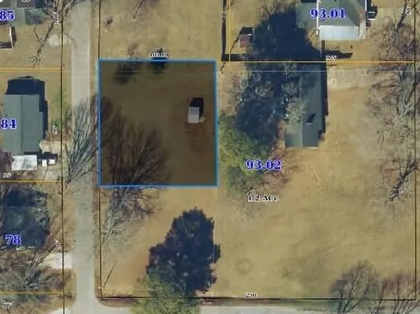 106 Massey St, Booneville, MS 38829