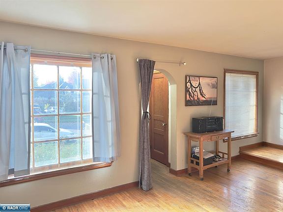 3rd image of 214 2nd Ave NW