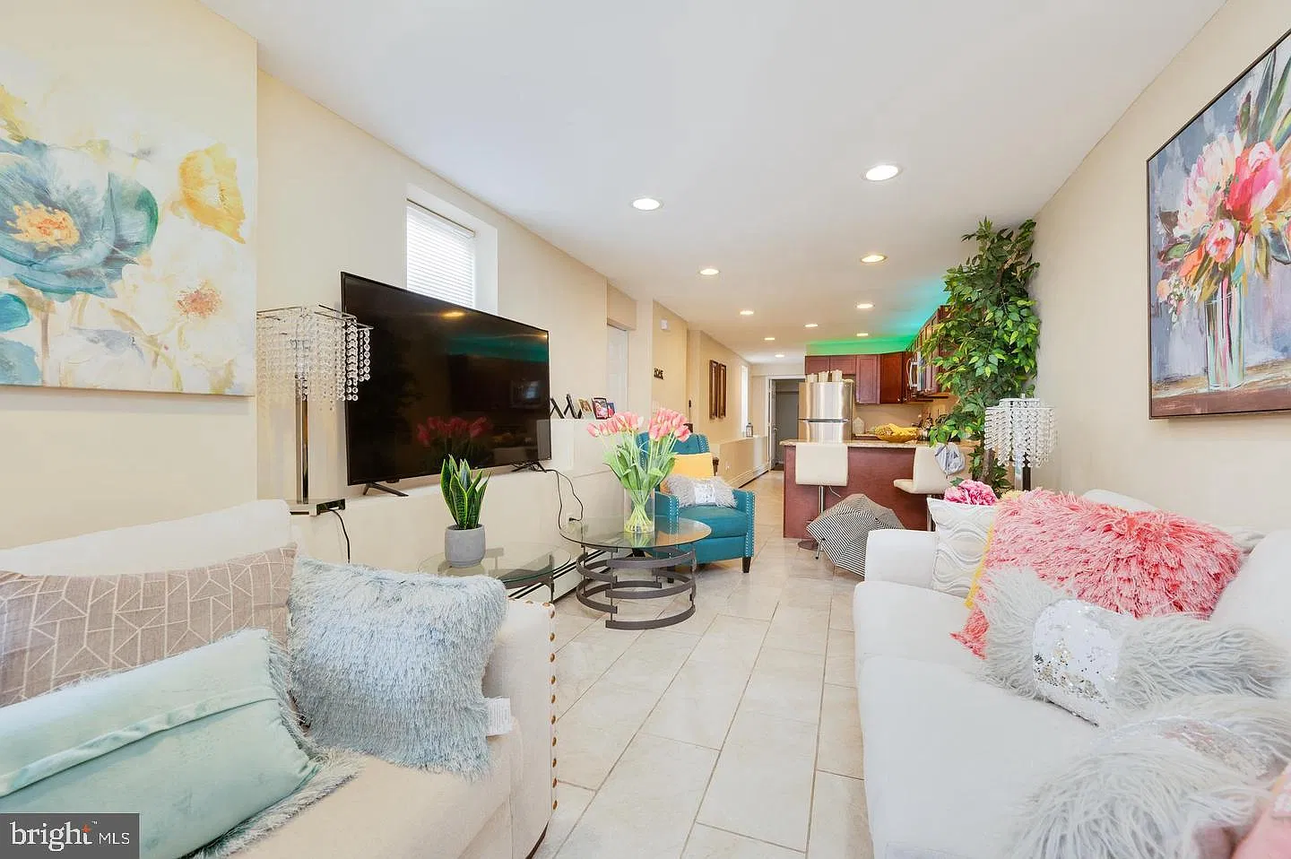 1233 Green St — Photo 3