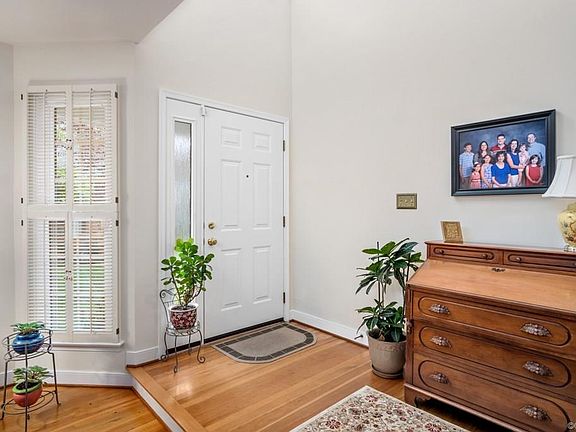 4th image of 1705 Logwood Cir